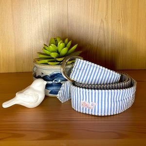 Vineyard Vines belt with pin-stripes, mini whales, gold buckle